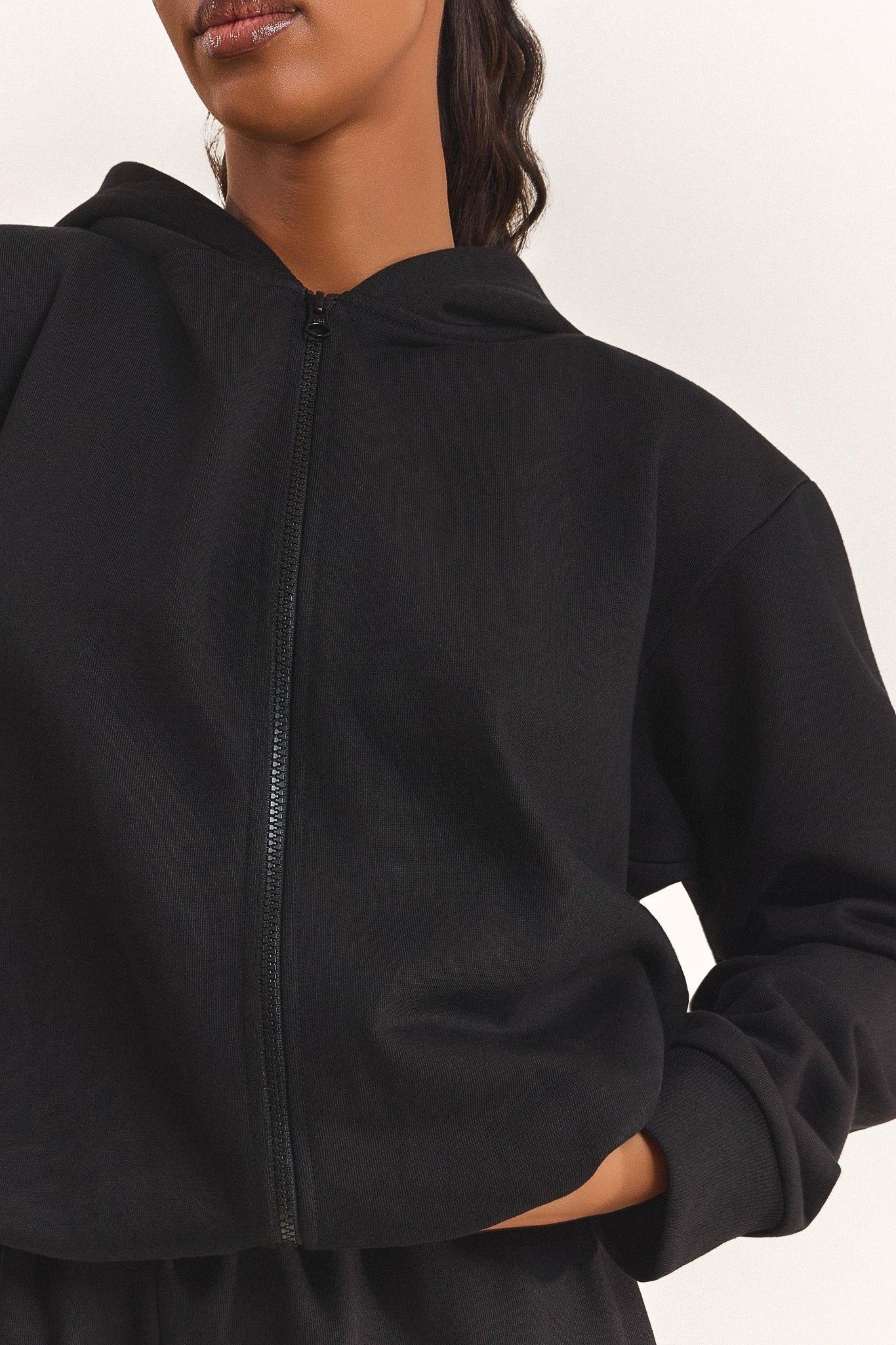 The Basic Long Zip Hoodie in Black - Image 6