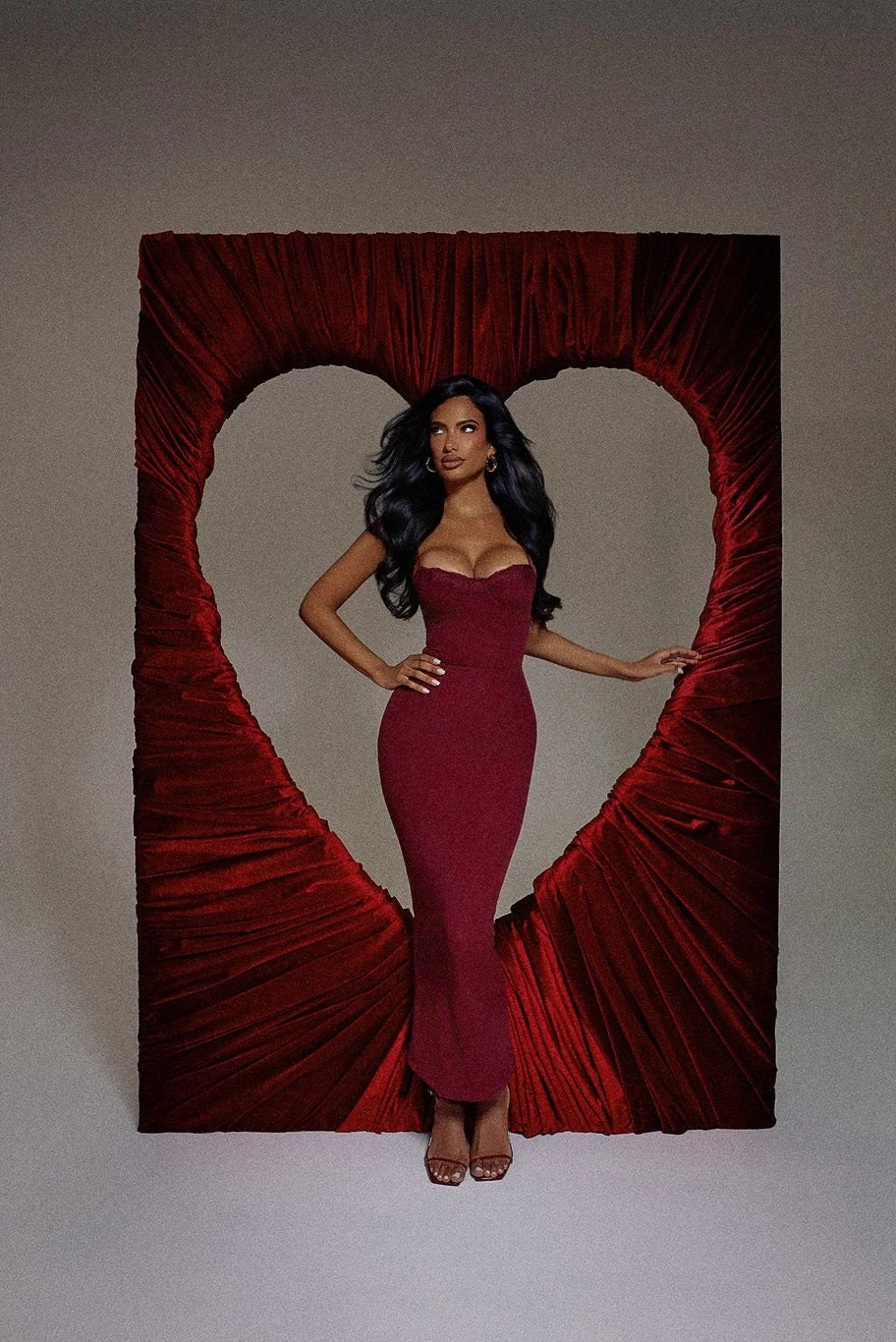 The Bij Maxi in Red - Image 5
