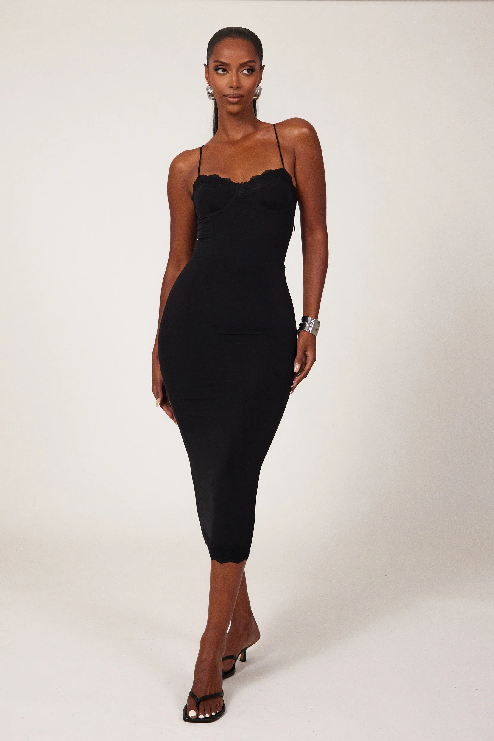 The Bij Midi in Black - Image 20