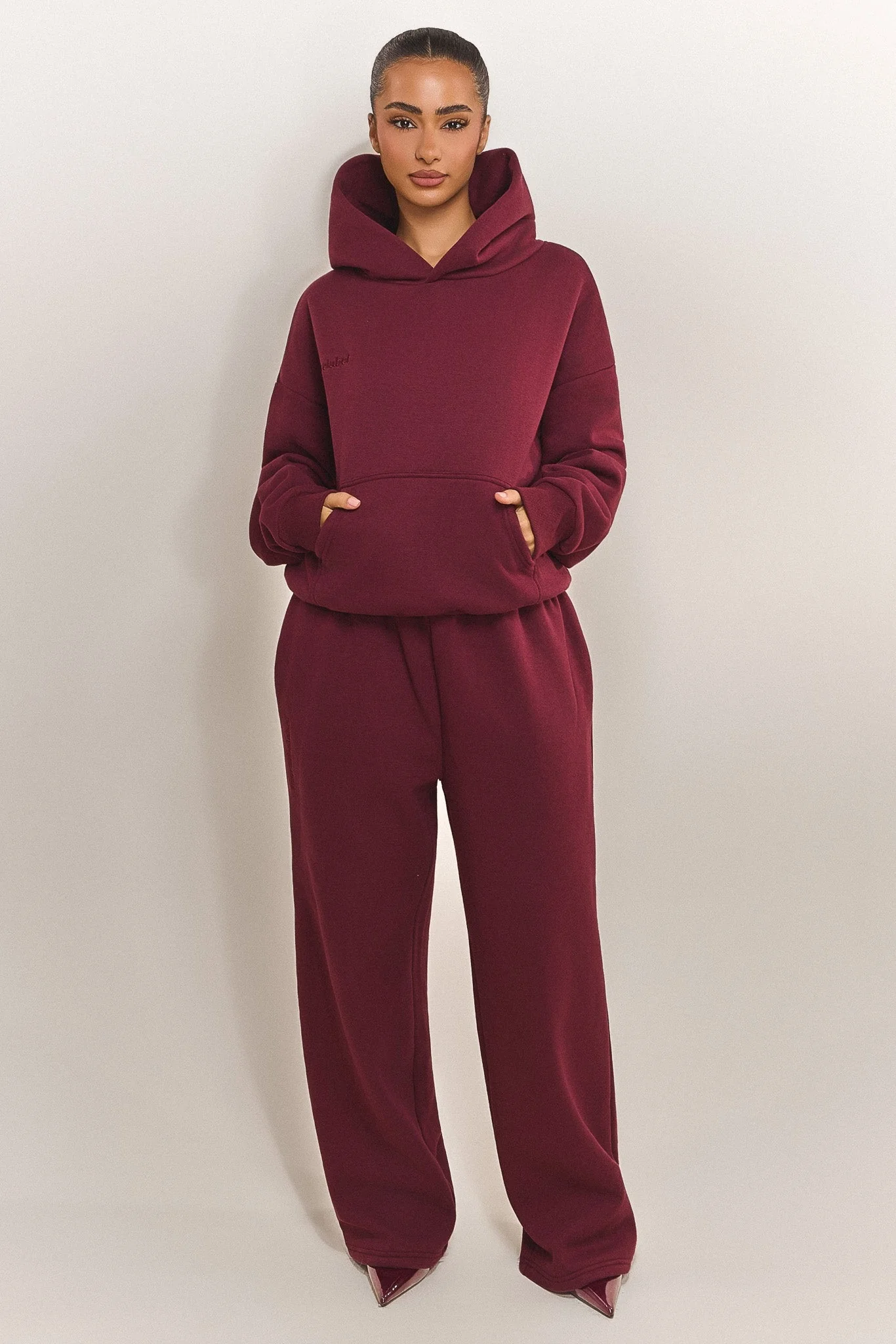 The Classics Hoodie in Wine