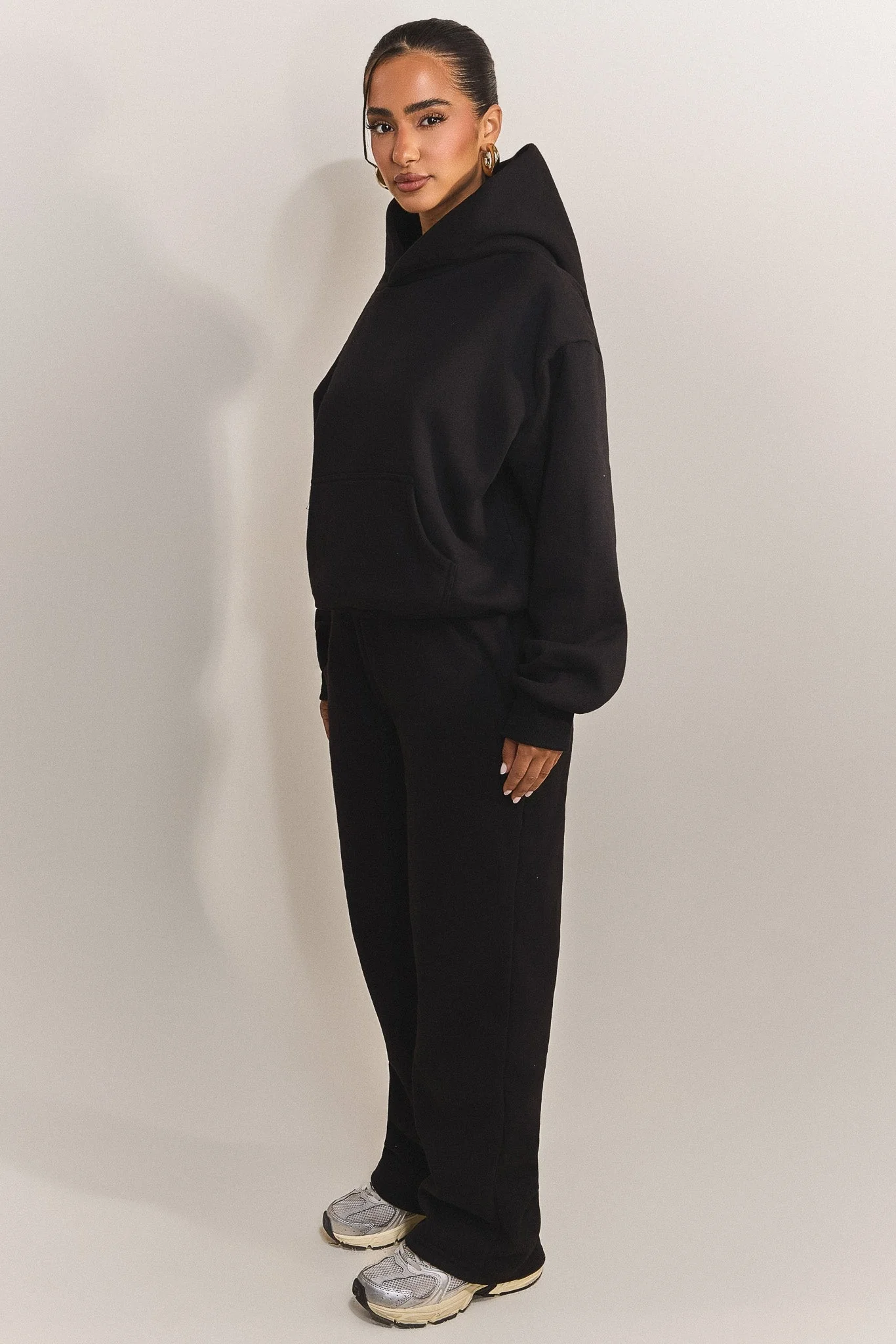 The Classics Joggers in Black - Image 3