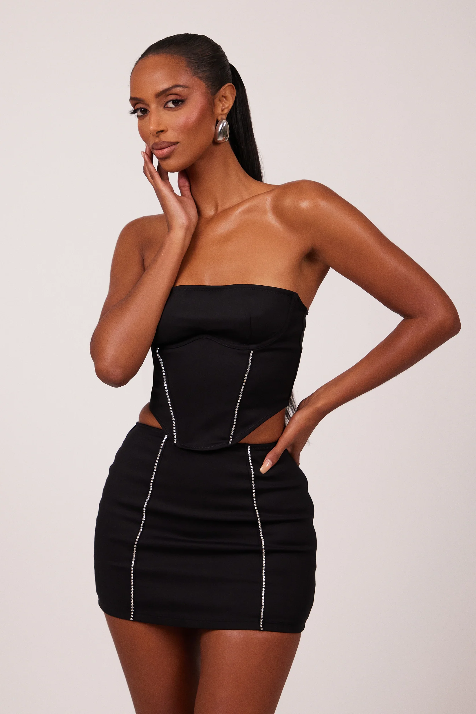 The Diamond Seam Set in Black - Image 8