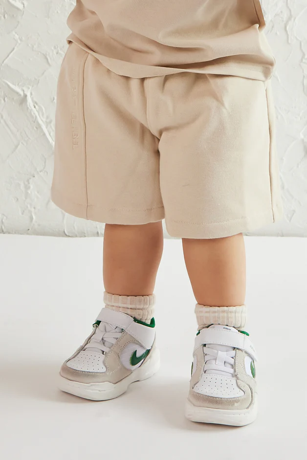 The Kids Essentials Shorts in Stone