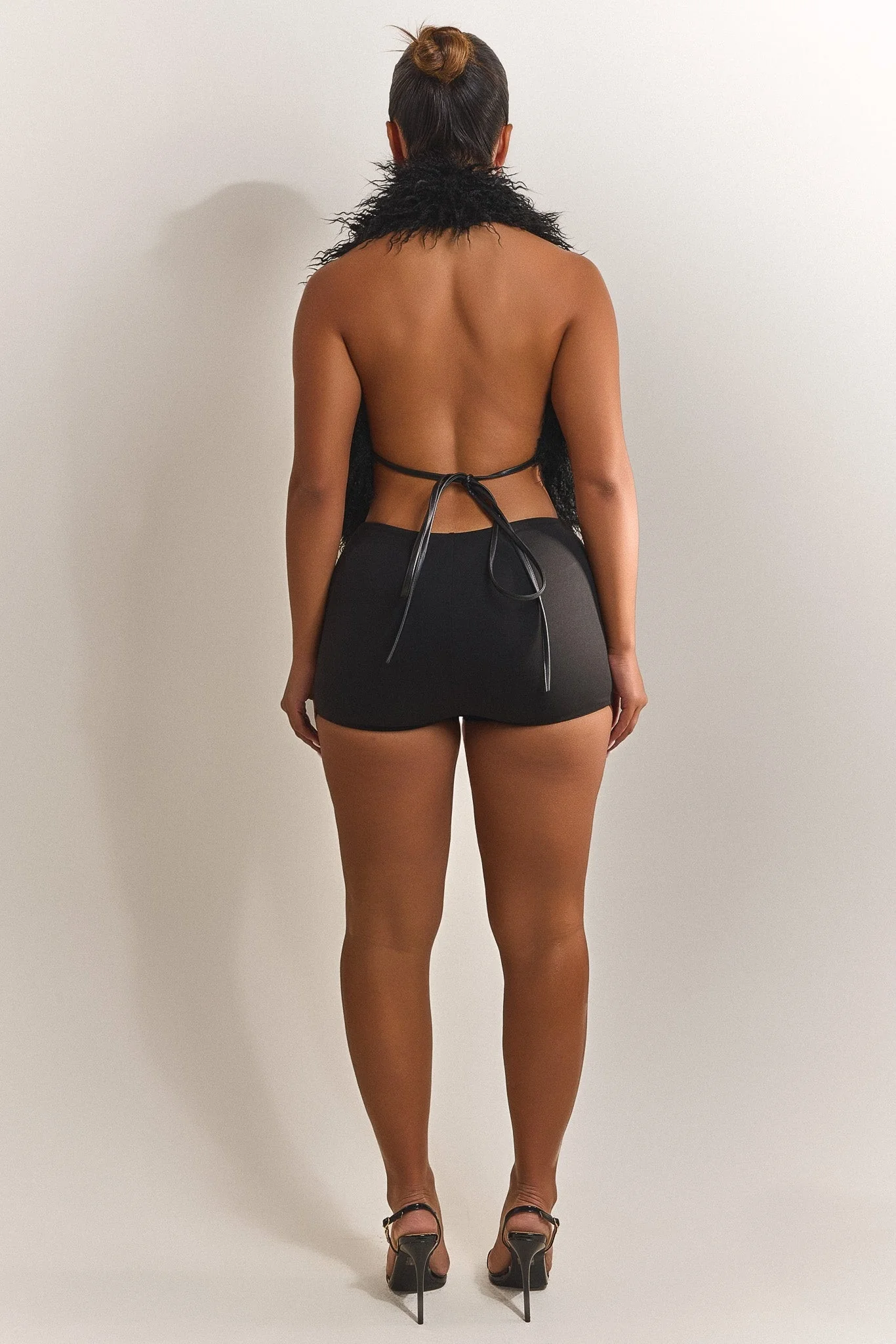 The Leia Shorts in Black - Image 4