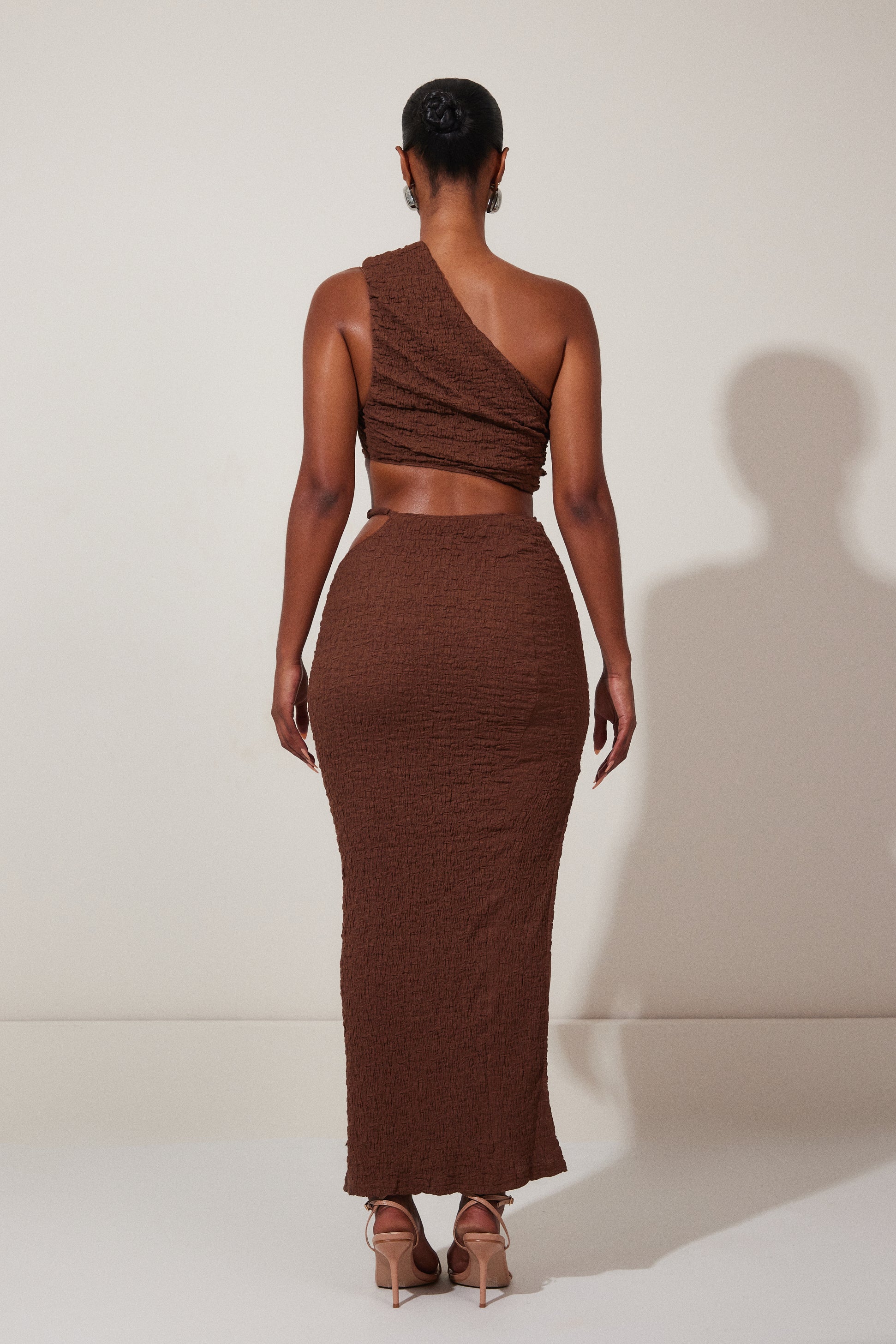 The Mars Detail Asymmetric Textured Set in Brown - Image 7