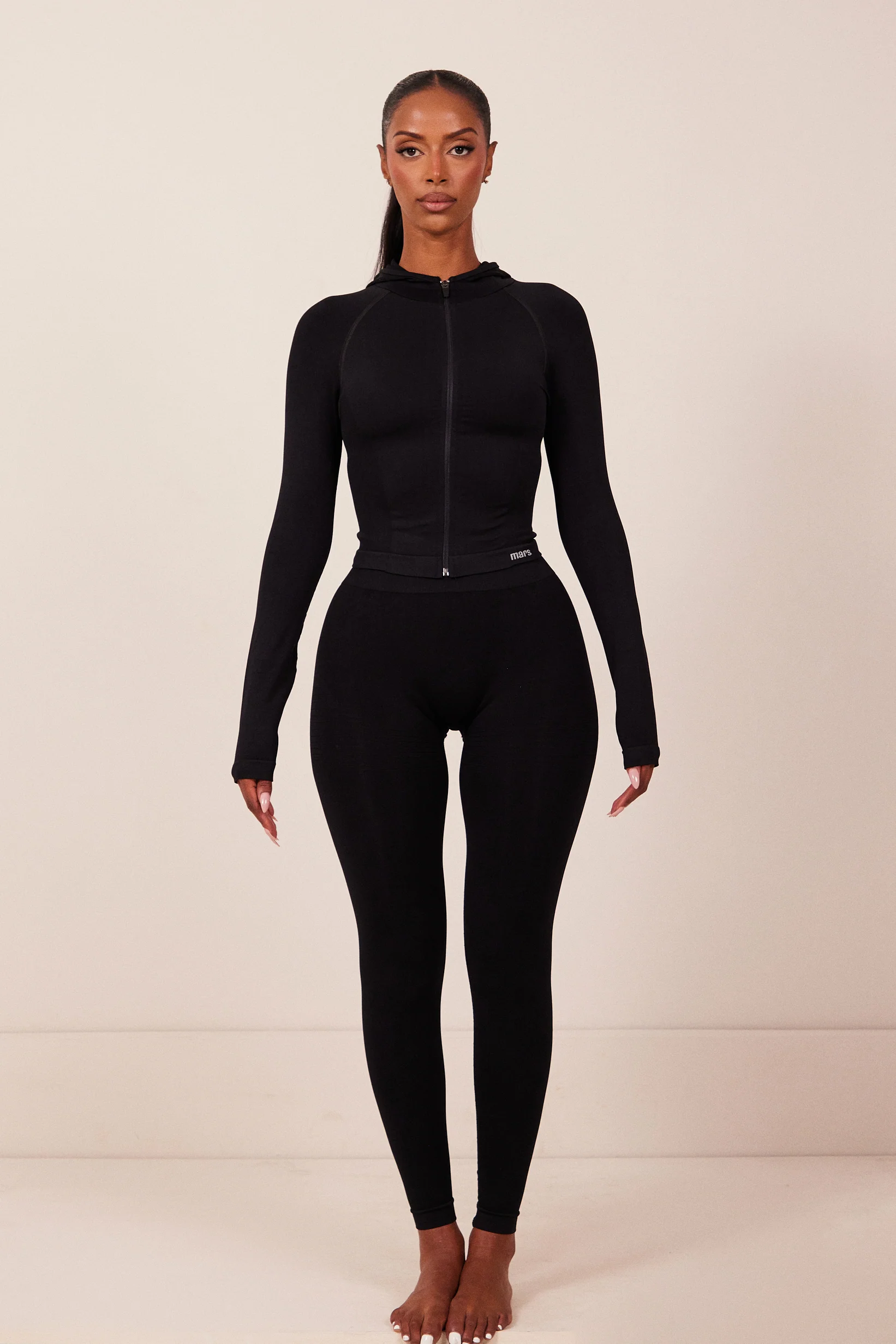 The Mars Seamless Leggings in Black - Image 5