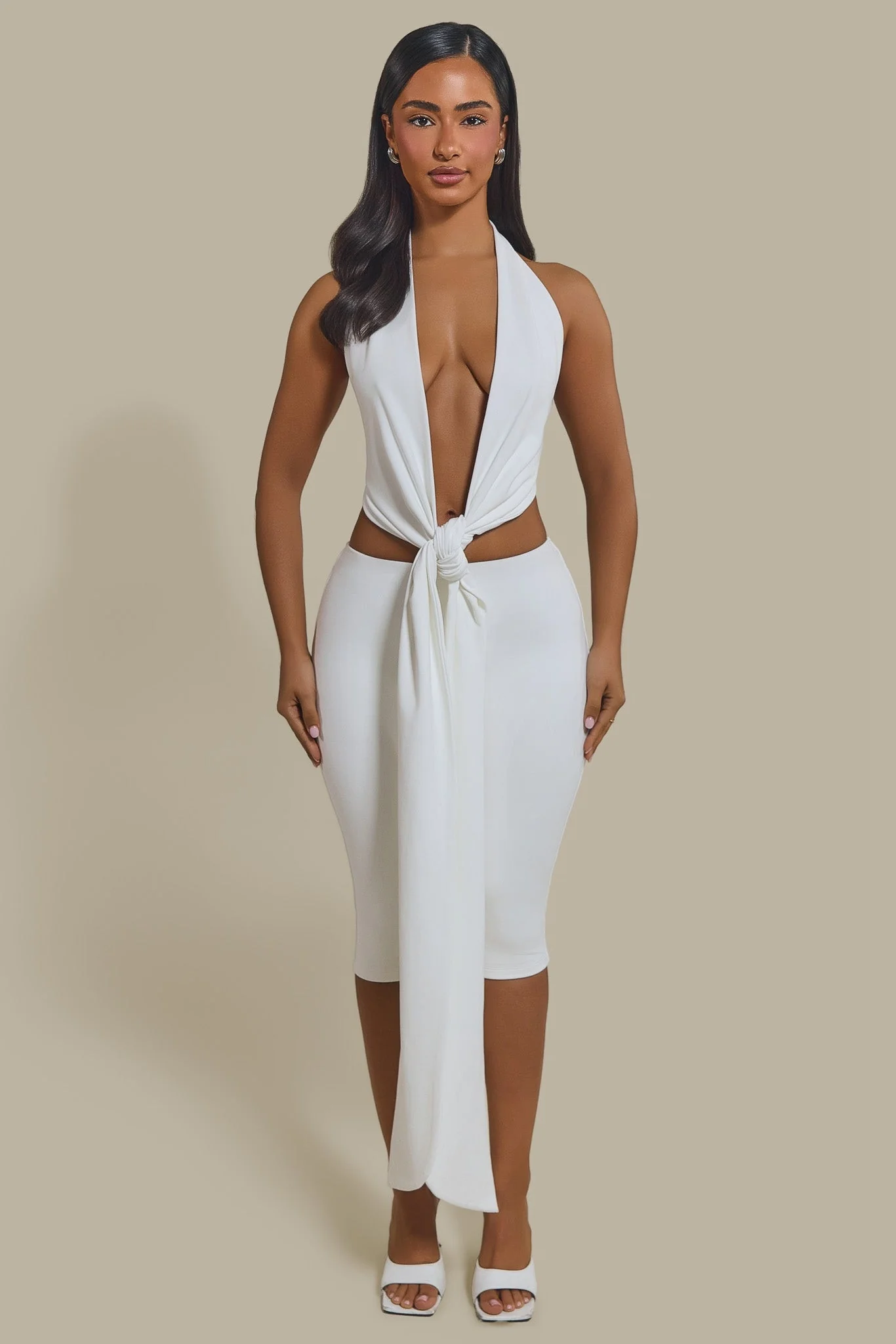 The Maryam Capri Leggings in White - Image 6