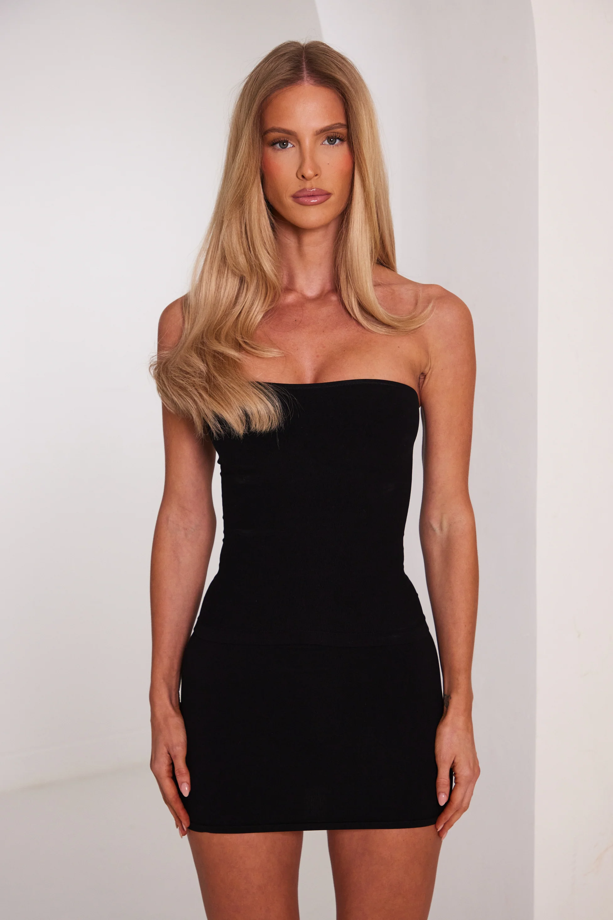 The Ribbed Sculpt Bandeau Top in Black - Image 7