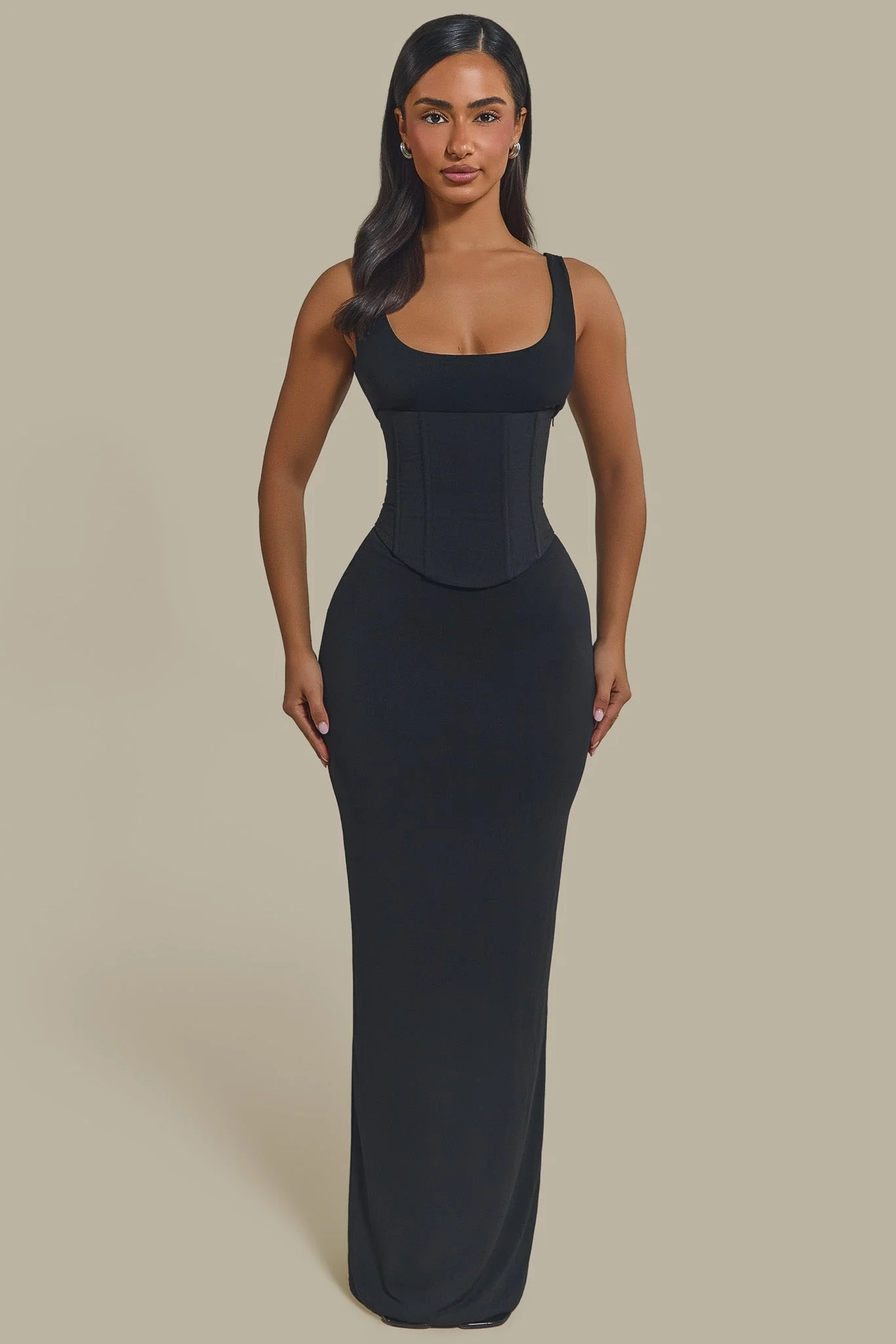 The Sandra Scoop Maxi in Black