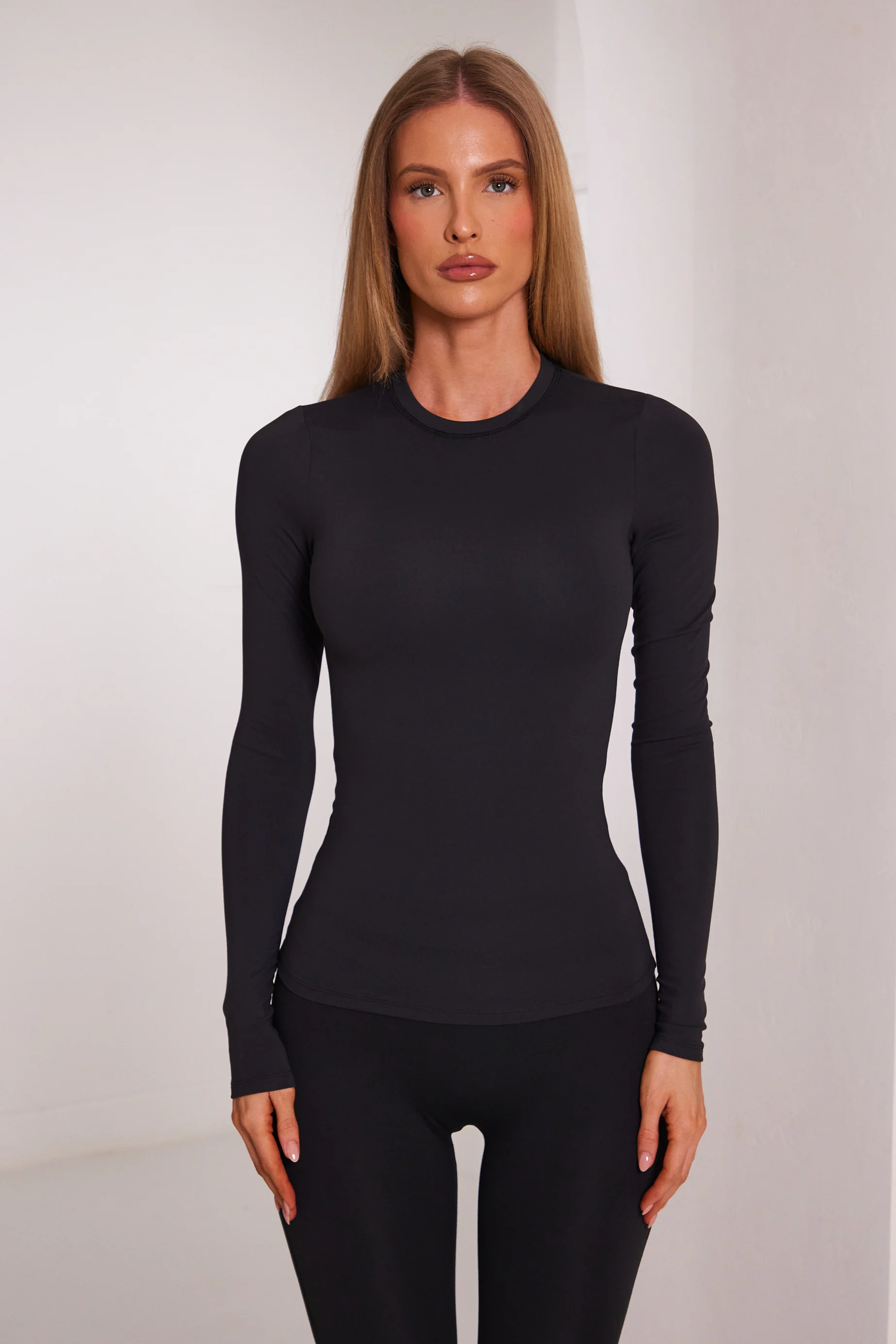 The Sculpt Long Sleeve Tee in Black - Image 3