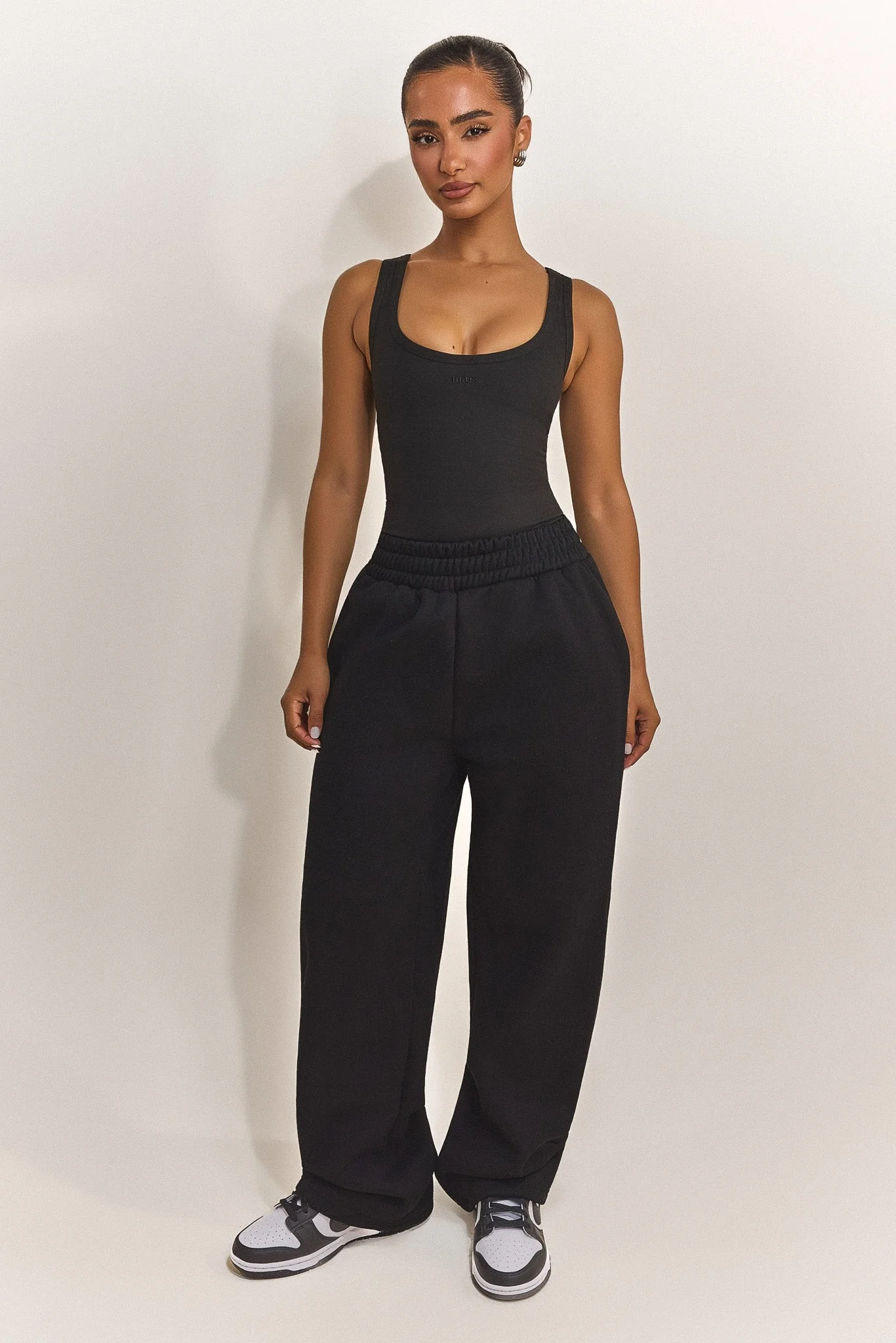 The Sculpt Vest in Black - Image 4